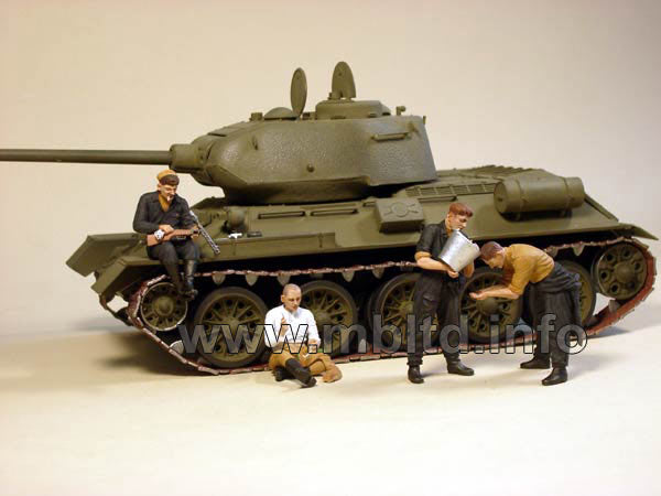 MASTER BOX 1/35 Russian tankmen, 1943-1944 | 4820041760406