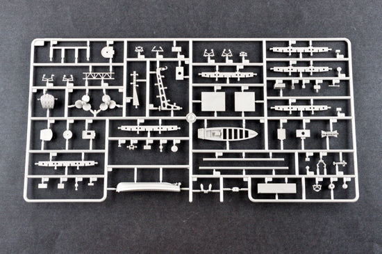 ILOVEKIT 1/200 USS Hornet CV-8 | 9580208620015