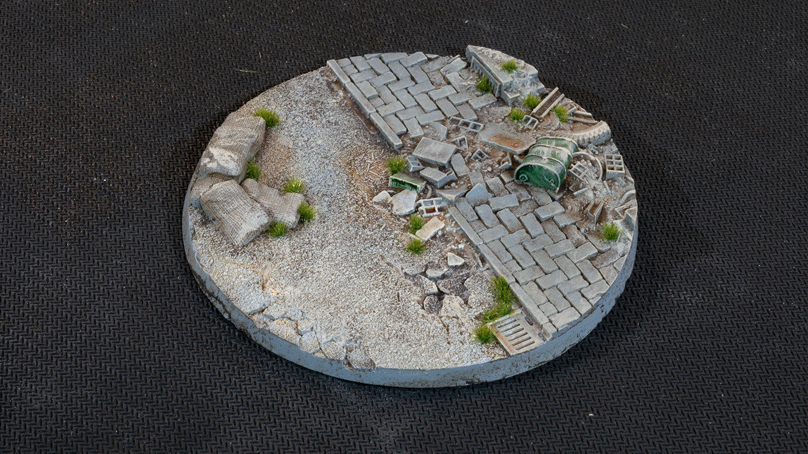 Gamers Grass Battle Ready Bases - Urban Warfare - Round 100mm (x1) | 738956789396