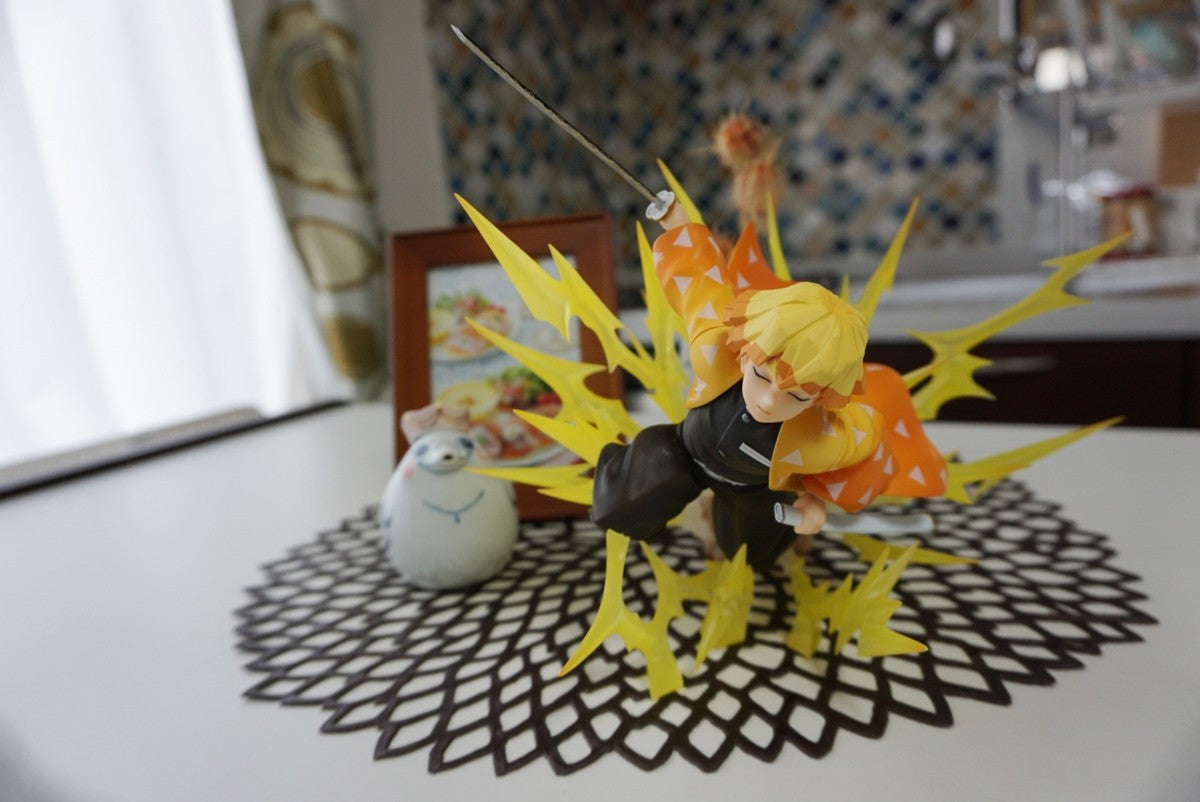 Demon Slayer: Kimetsu no Yaiba - Blade of Demon Destruction - Agatsuma Zenitsu - Figuarts ZERO - Thunder Breathing(Bandai Spirits) | 4573102591814