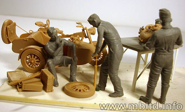 MASTER BOX 1/35 German Motorcycle Repair Crew | 4820113080159