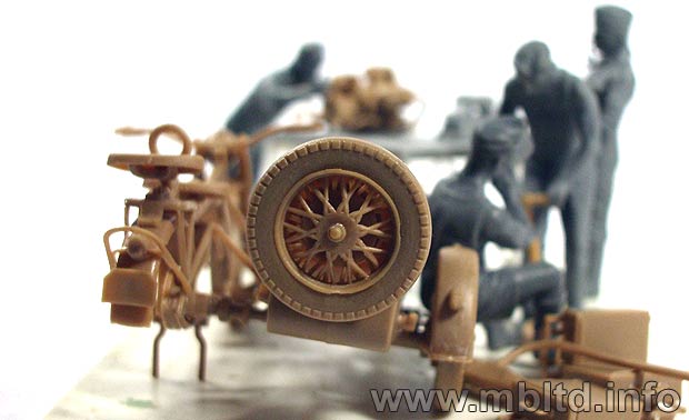 MASTER BOX 1/35 German Motorcycle Repair Crew | 4820113080159