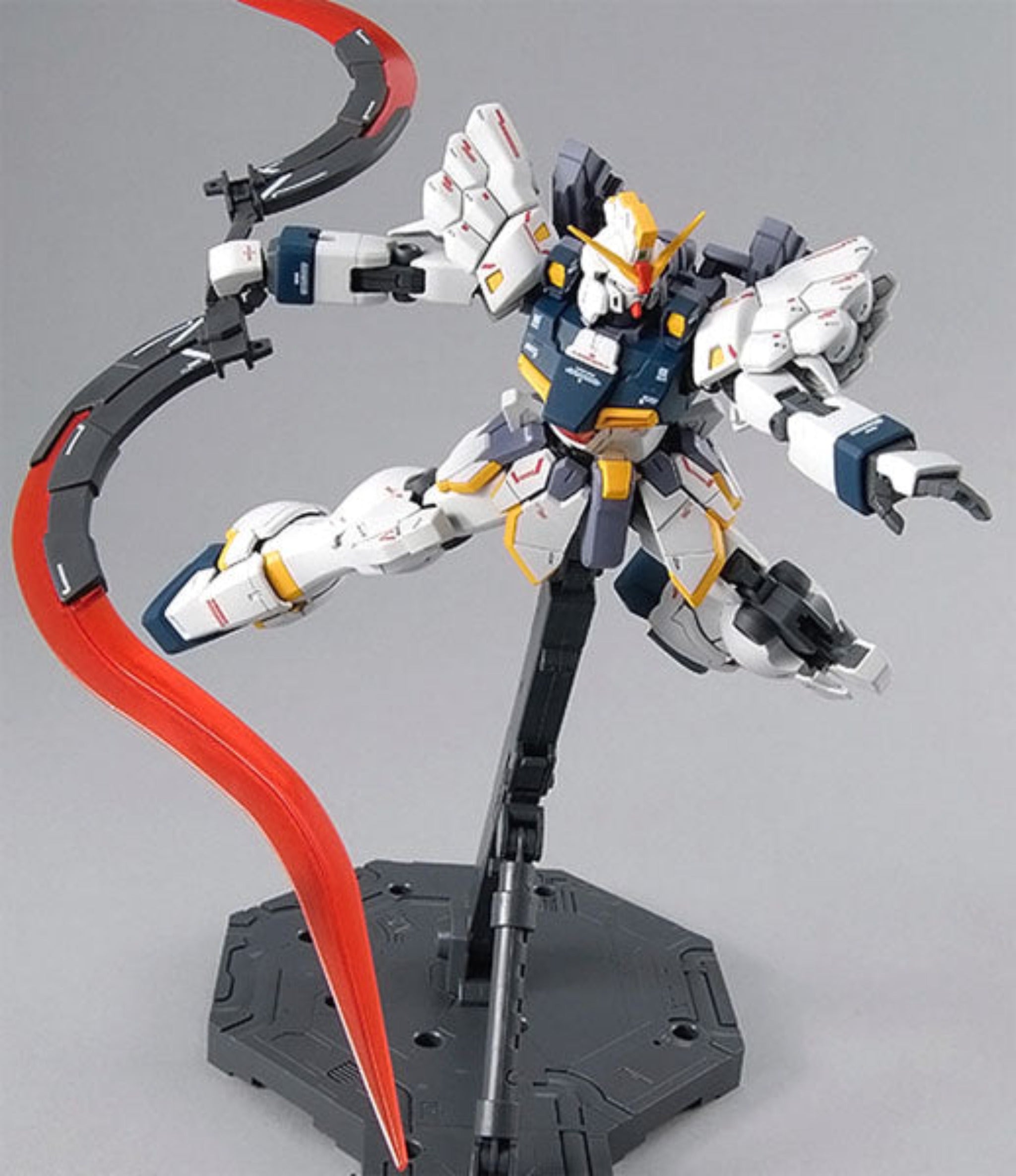 BANDAI Hobby MG 1/100 Gundam Sandrock EW