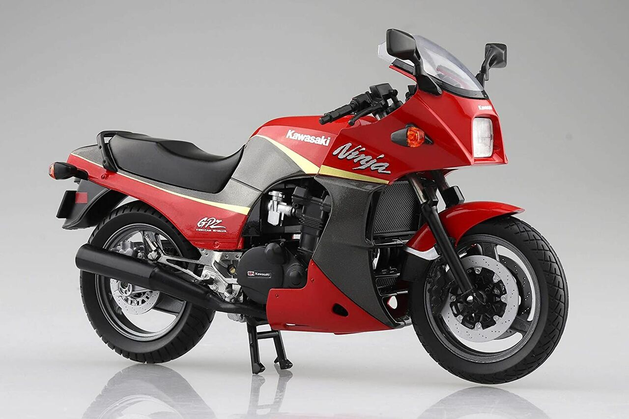 Aoshima 1/12 Kawasaki GPZ900R Red Gray | 4905083109212
