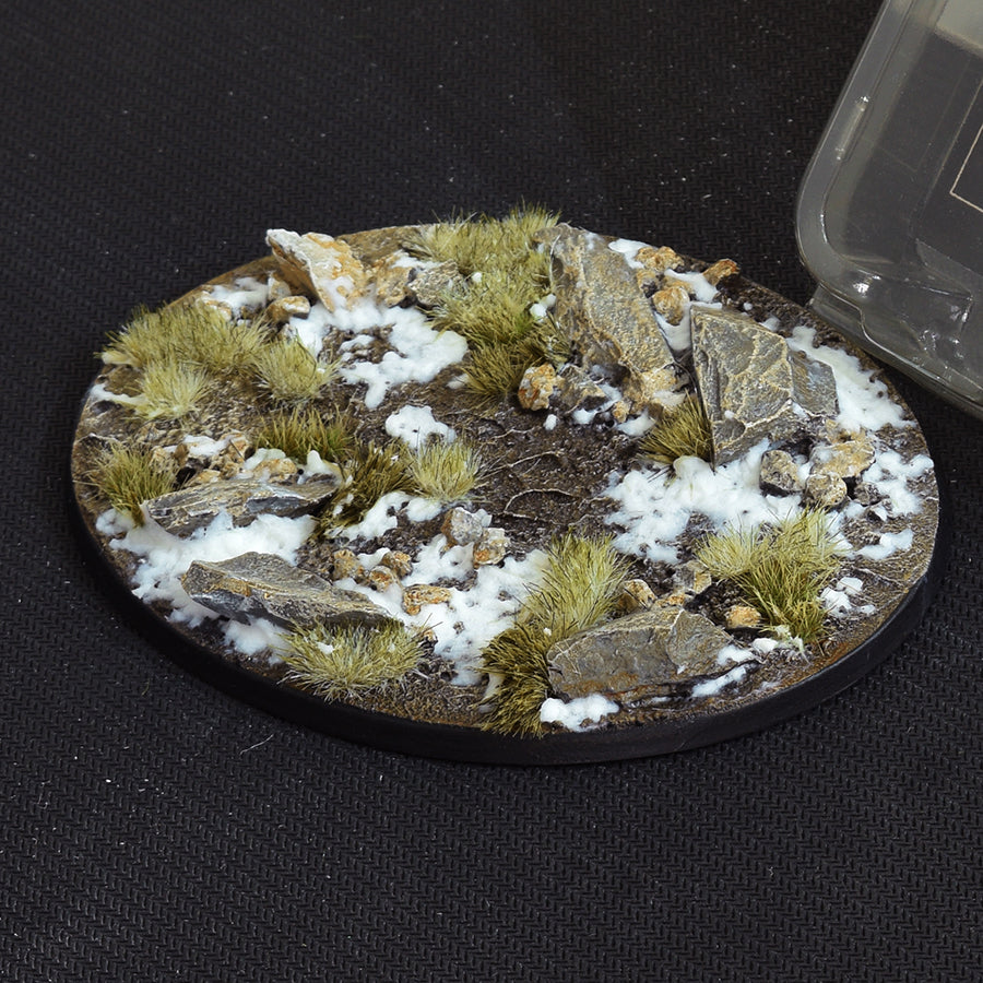 Gamers Grass Battle Ready Bases - Winter - Oval 120mm (x1) | 738956788344