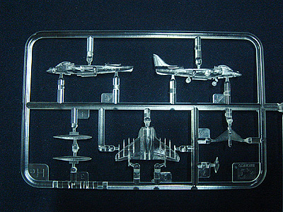 Bronco Models 1/350 USMC AV8B Harrier II Aircraft Model Kit | 4544032698522