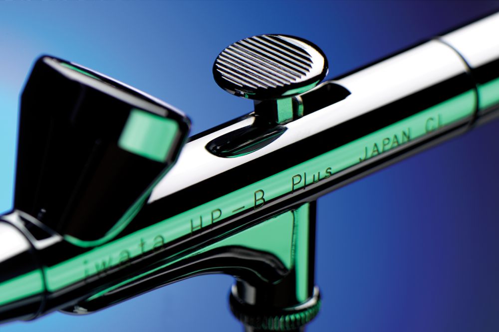 IWATA High Performance HP-B Plus Gravity Feed Dual Action Airbrush | 734748050217