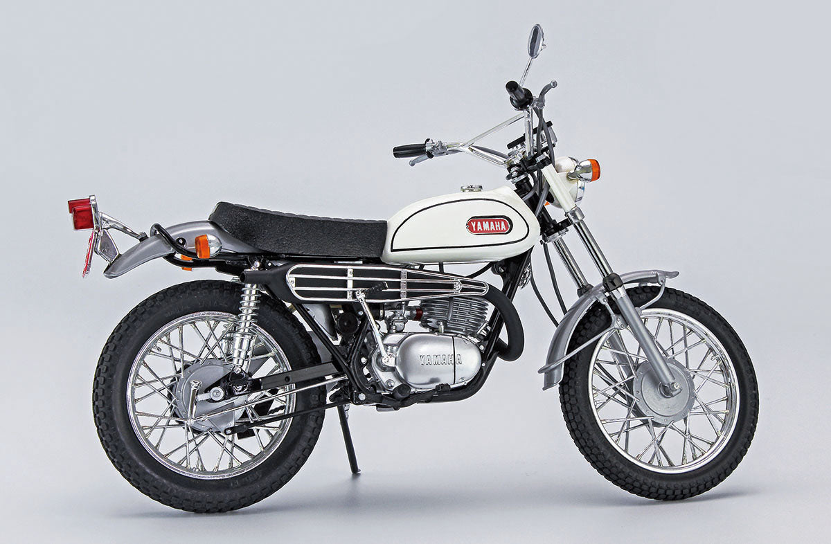 Hasegawa 1/10  YAMAHA 250 ENDURO DT1