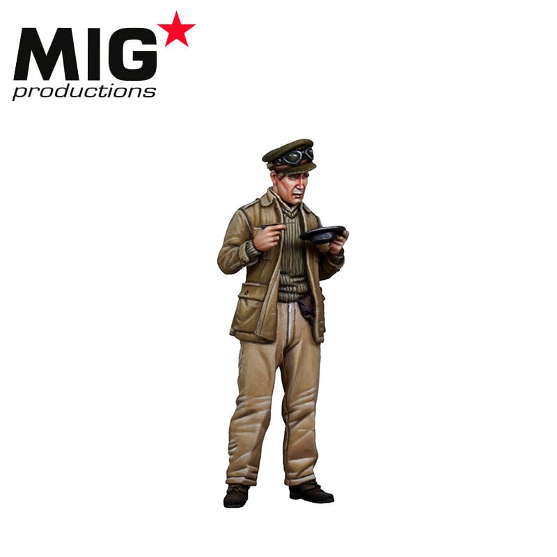 MIG 1/35 British Tank Crewman Eating - North Africa 1942 | 8435568312449