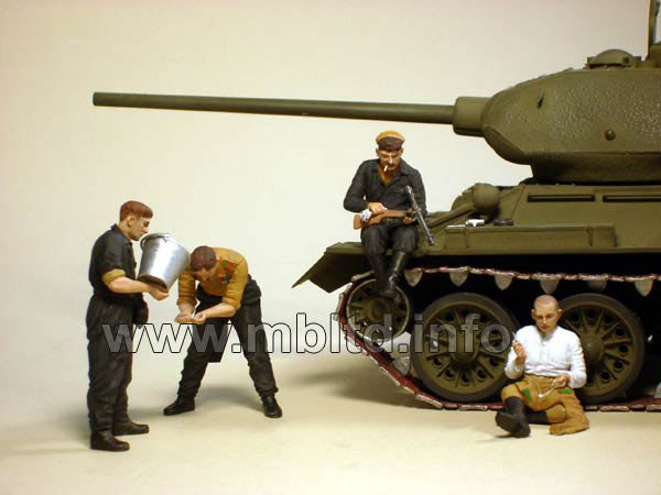 MASTER BOX 1/35 Russian tankmen, 1943-1944 | 4820041760406
