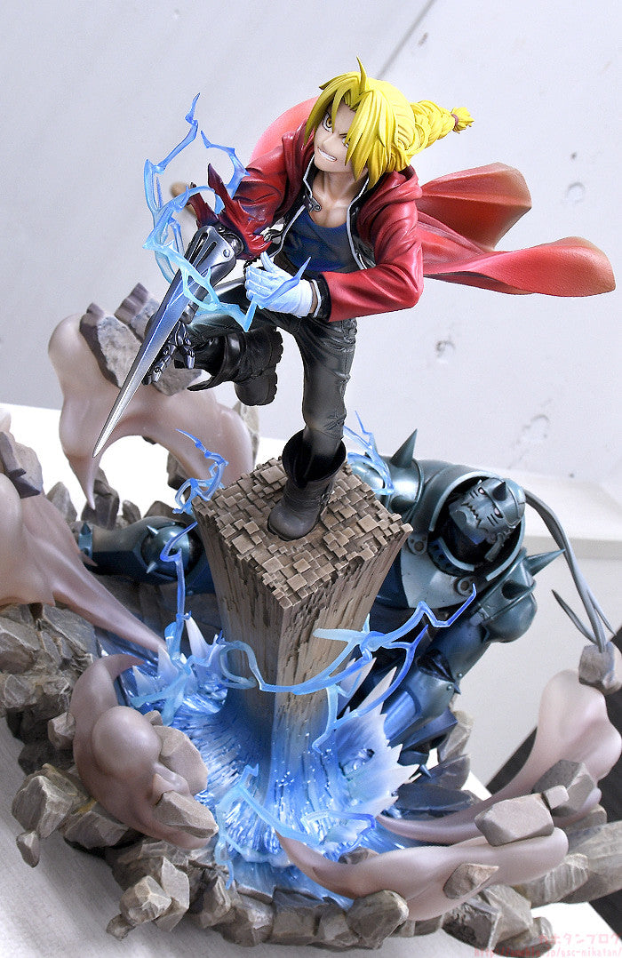 Fullmetal Alchemist Brotherhood Series Edward Elric & Alphonse Elric Figure | 4580416945233