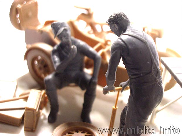 MASTER BOX 1/35 German Motorcycle Repair Crew | 4820113080159