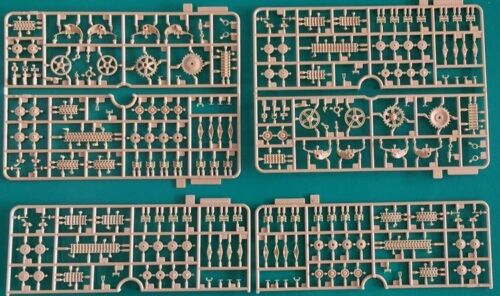 Riich 1/35 Vickers 6-Ton light tank Alt B Early Production-Finland-VAE 546 (with interior) 2 in 1 | 6953391900890