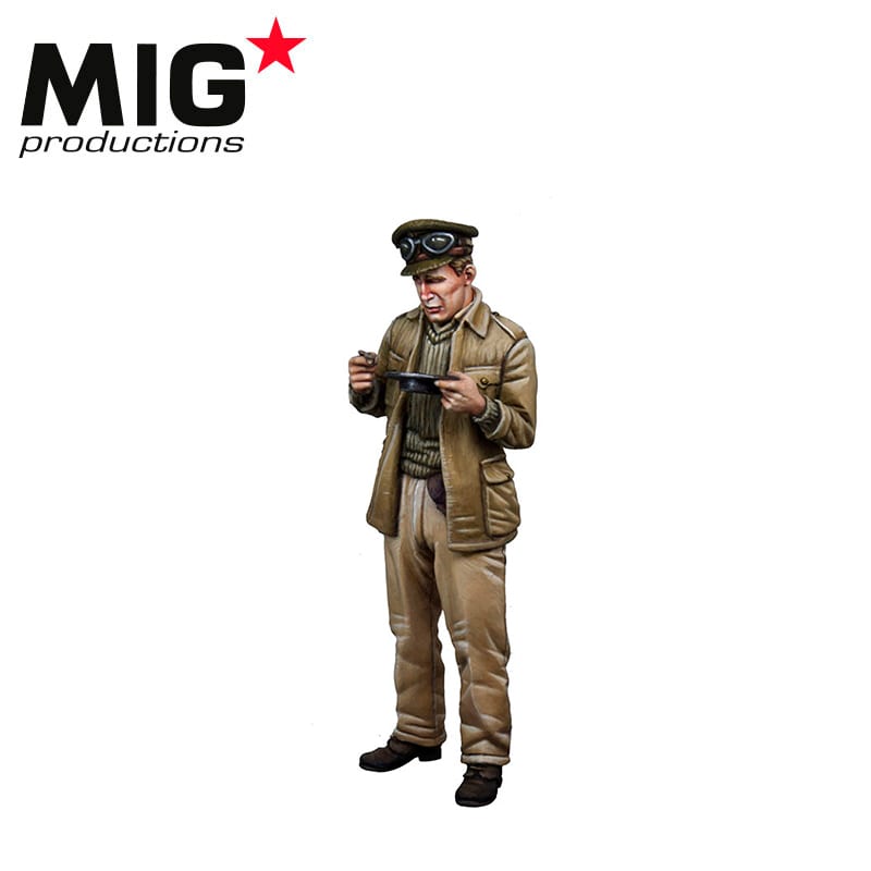 MIG 1/35 British Tank Crewman Eating - North Africa 1942 | 8435568312449