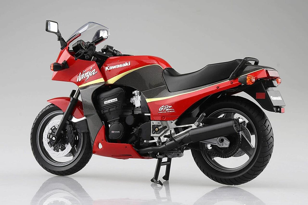 Aoshima 1/12 Kawasaki GPZ900R Red Gray | 4905083109212