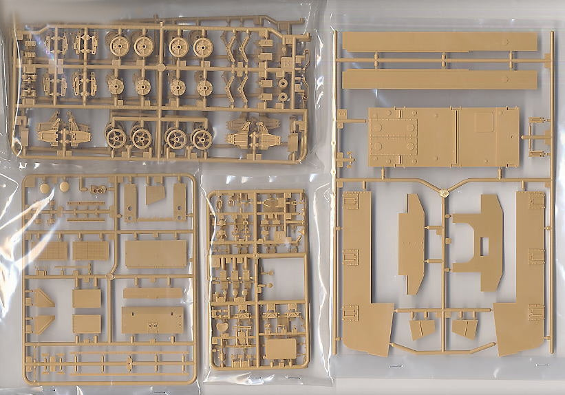 Asuka 1/35 British Army Sherman 3 Direct Vision Type (with Early VVSS Suspension) | 4571229090715