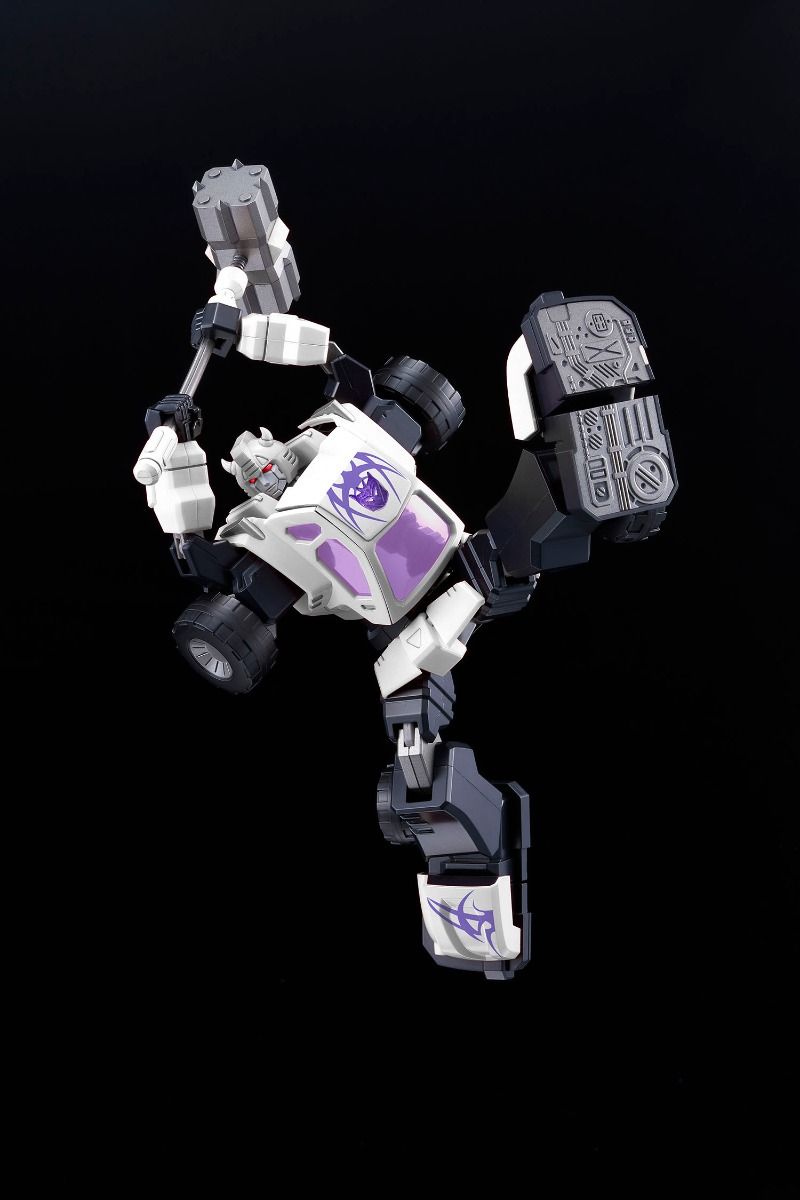 Flame Toys BugBite (Exclusive) 'Transformers' Furai Model | 4897054513701