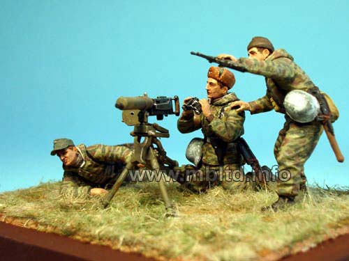 MASTER BOX German machinegun crew, Eastern front, Kurland,  1944 | 4820041760314