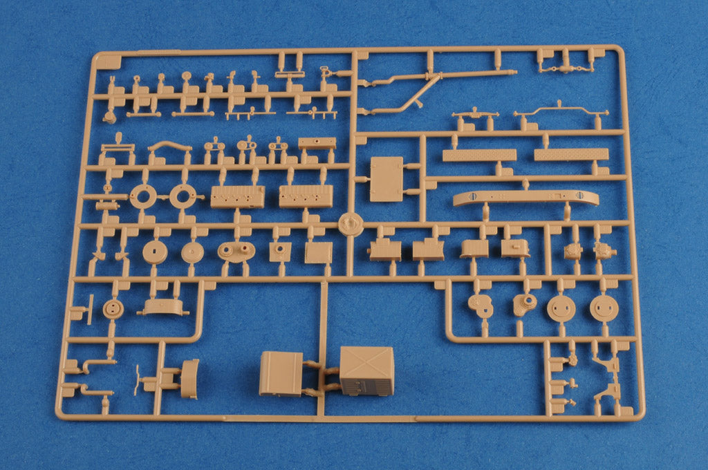 Hobby Boss 1/35 Russian KrAZ-255B | 6939319255068
