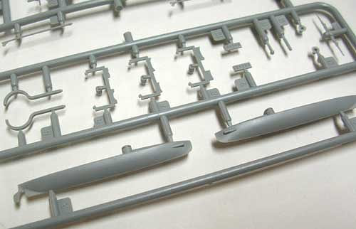 Bronco Models 1/350 Imperial Chinese Beiyang Fleet Ironclad Battleship Chen Yuen | 4544032676551