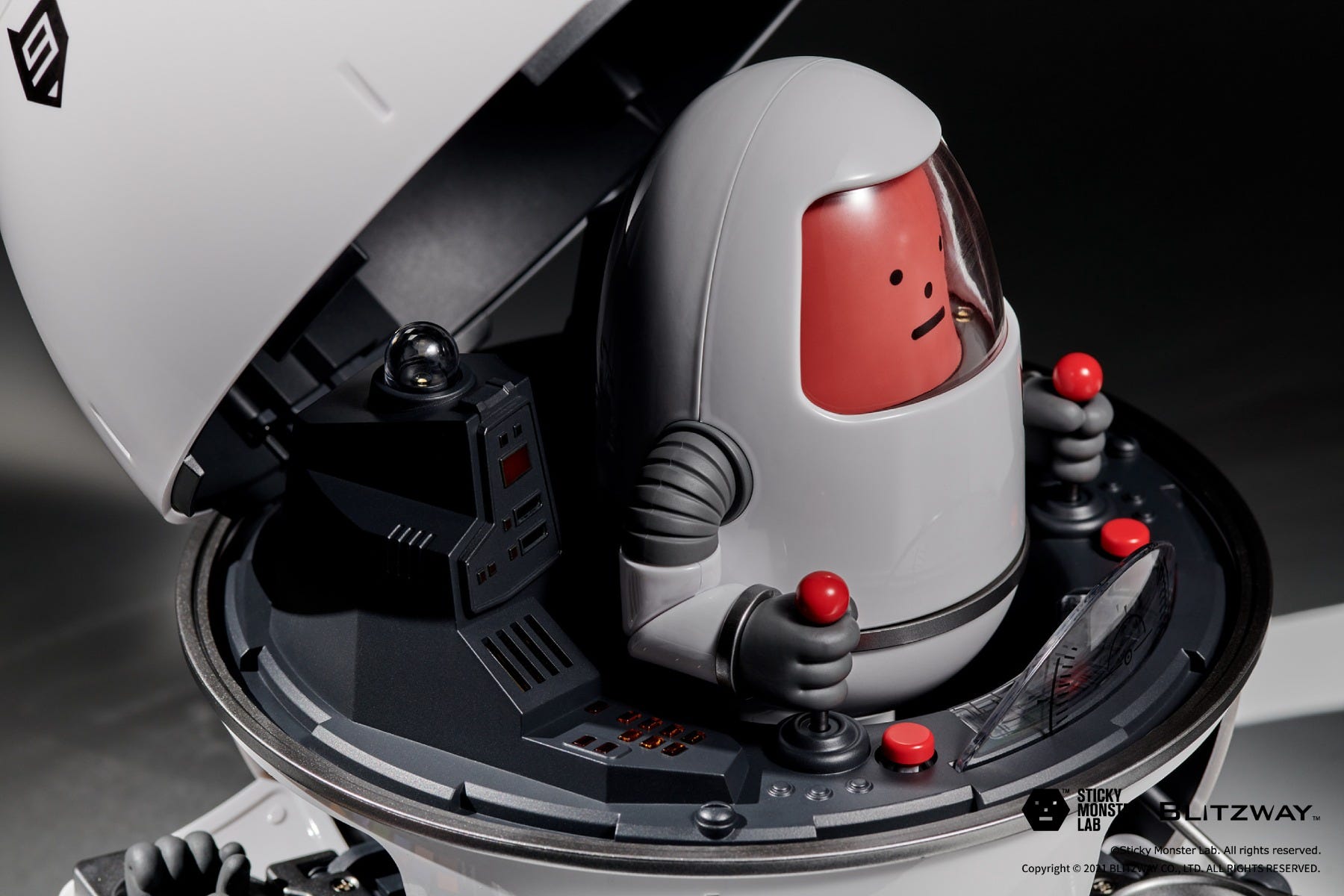 Blitzway Non Scale Art Toy SS 001 Spacecraft Ver. 'SML Wars'