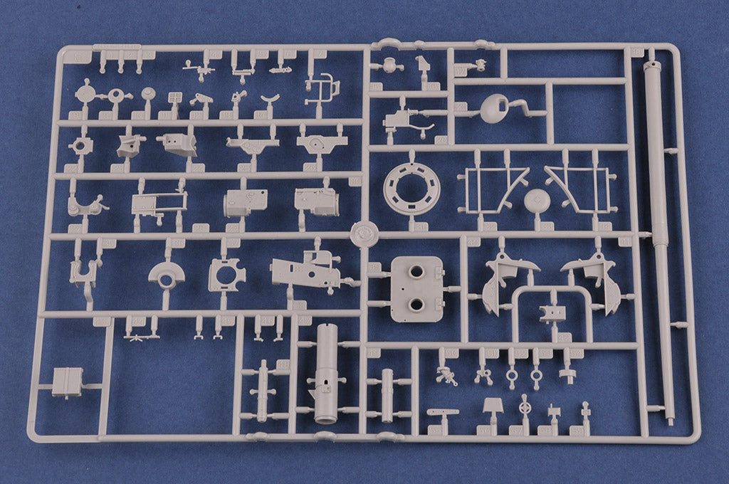 Hobby Boss 1/35 Pz.Kpfw.VI Sd.Kfz.182 King Tiger 'Porsche Turret' w/ Zimmerit | 6939319245304